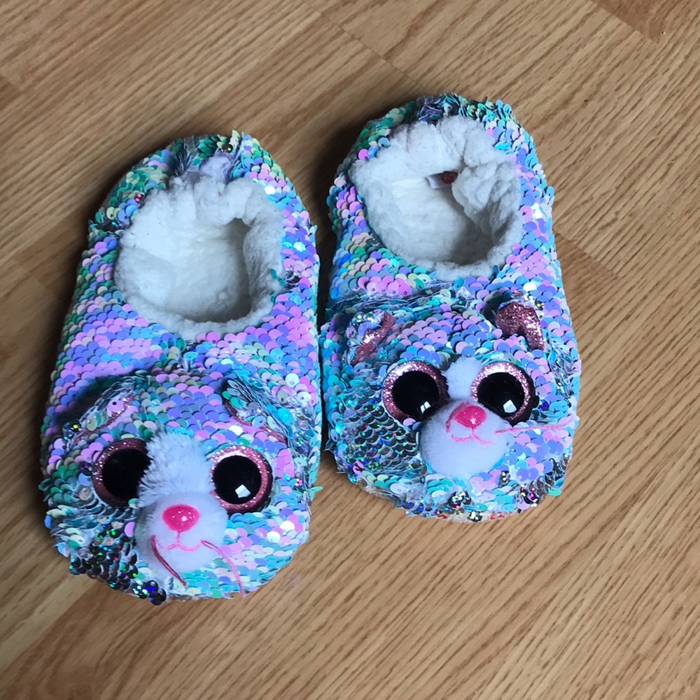 Girl’s TY slippers sequin size 1